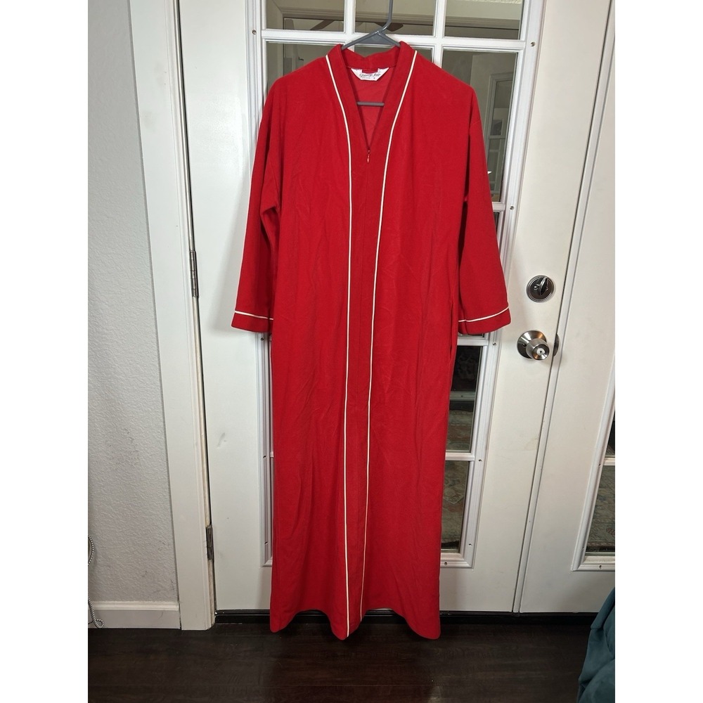 Vintage 1970s Vanity Fair Red Zip Front Maxi Robe‎ White Piping Lounge Dress S